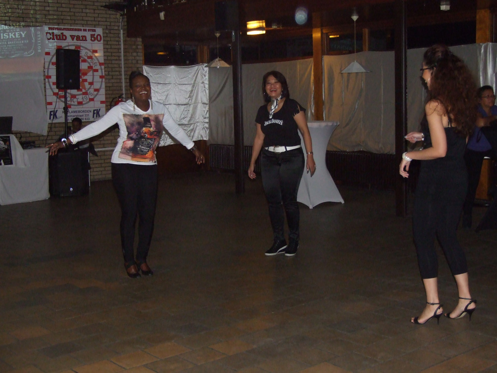 14122013 J Daniels party 011